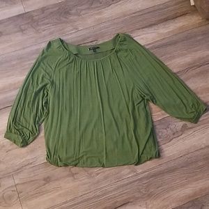 3/4 Sleeve Scoop Neck Top